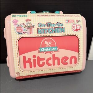 On The Go Kitchen Pretend Food Play Set